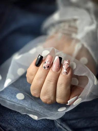 MegEffect Studio Stylizacji Paznokci Magdalena Guzikowska-Nowak